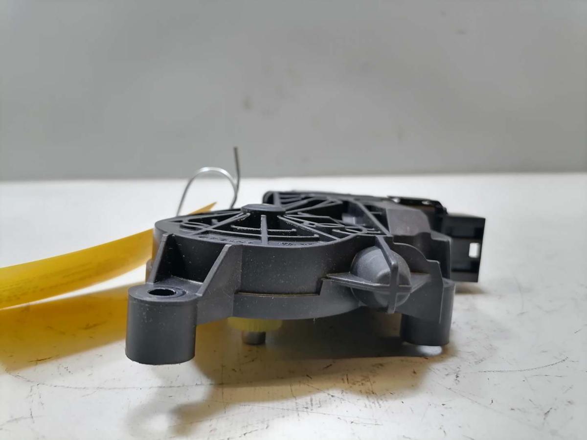 Skoda Fabia 2 5J original Fensterhebermotor vorn links Bj.2014